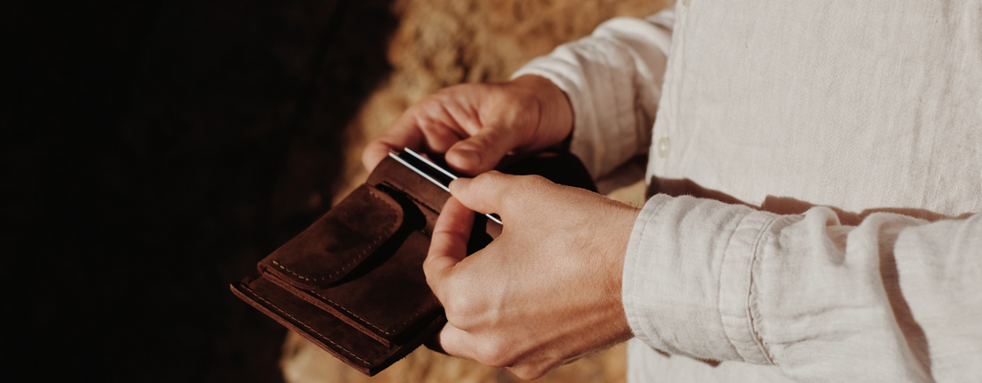 The Best Wardrobe Investment: Minimalist Leather Wallets