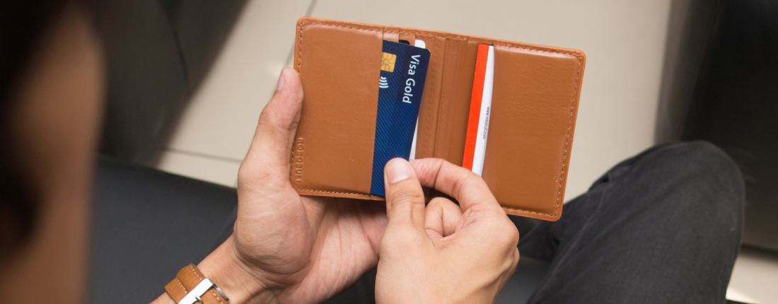 a guide for choosing the right wallet for men